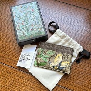 Rare! Gucci Tian butterfly brown cardholder. Price firm.